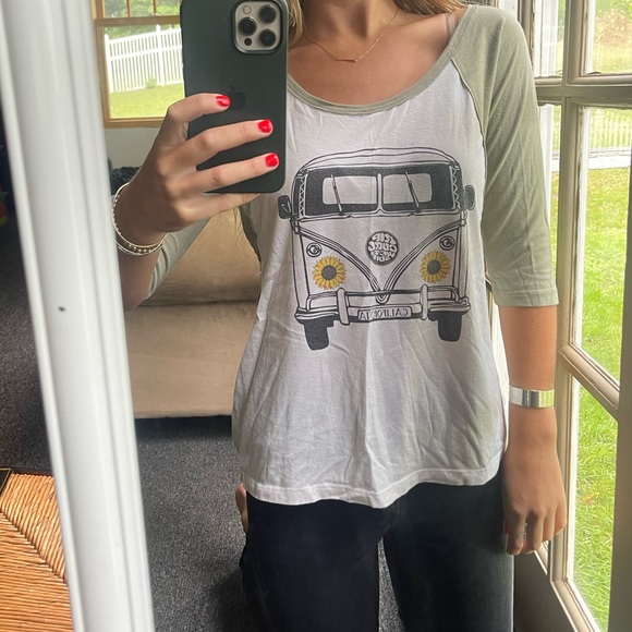 Rip curl camper van tee, size XL but fits more like a small/medium - Picture 1 of 3